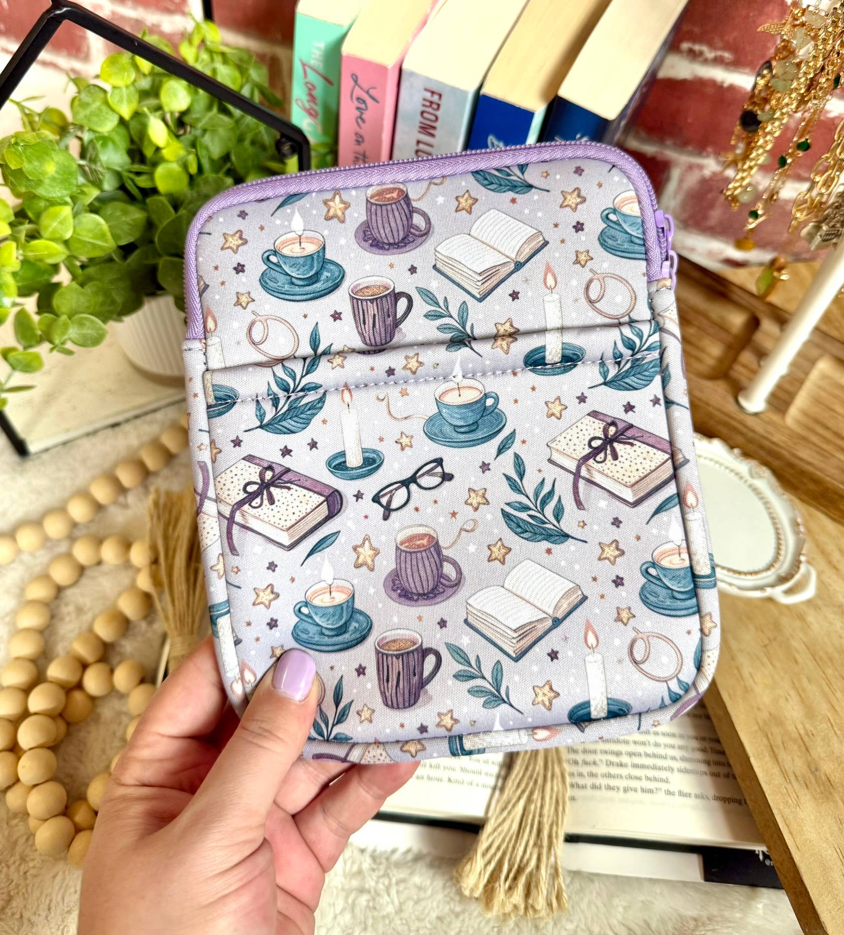 Reading Kindle Sleeve | Kindle Sleeve | Kindle Storage