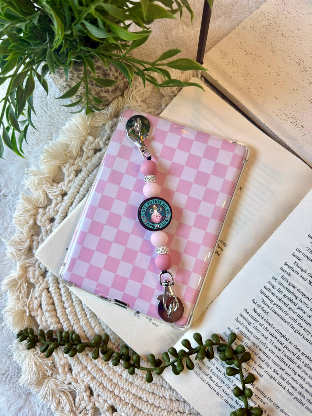 Kindle Love Potion Beaded Strap