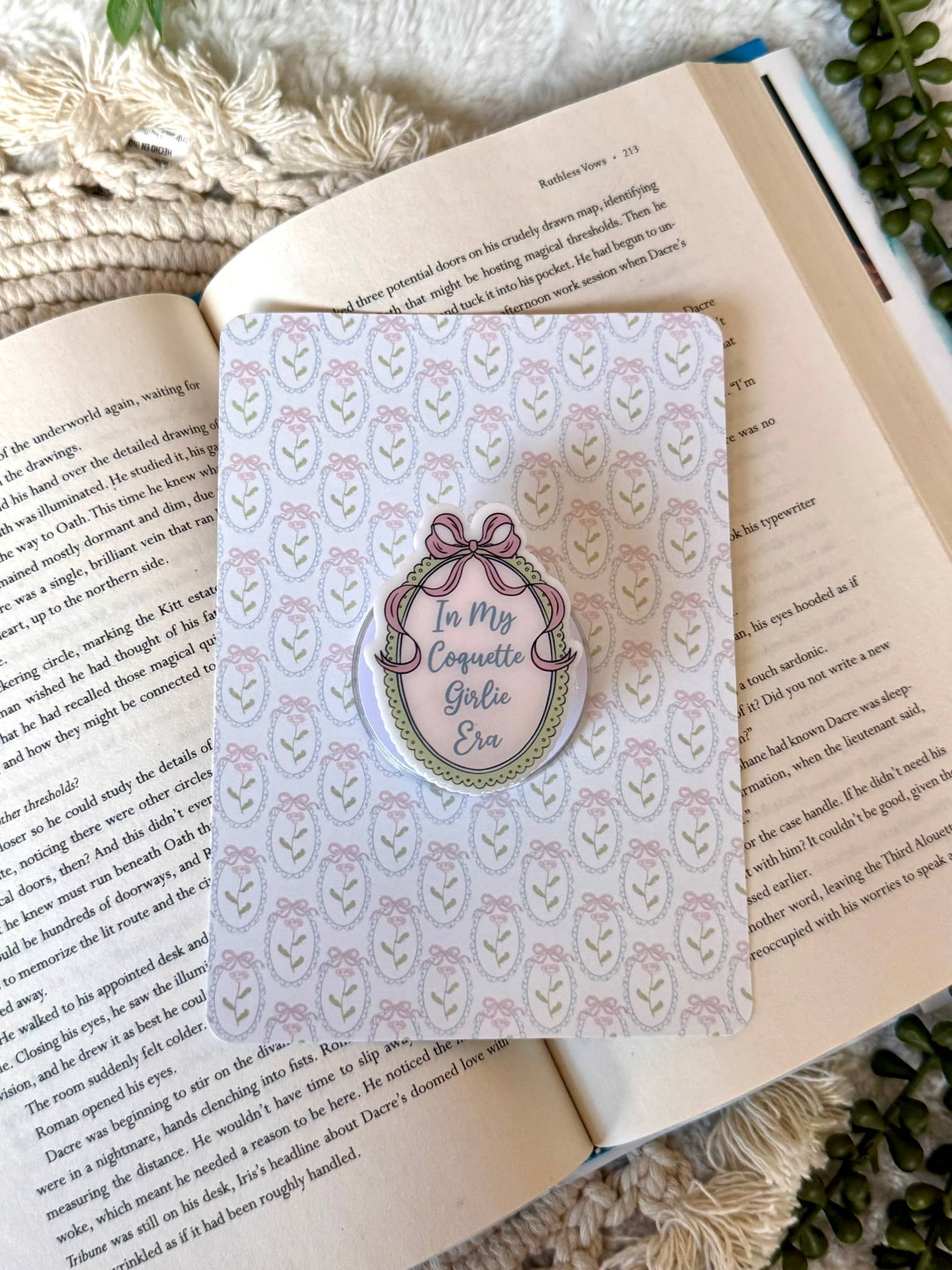 Pretty Coquette Kindle Charm - Coquette Phone Charm