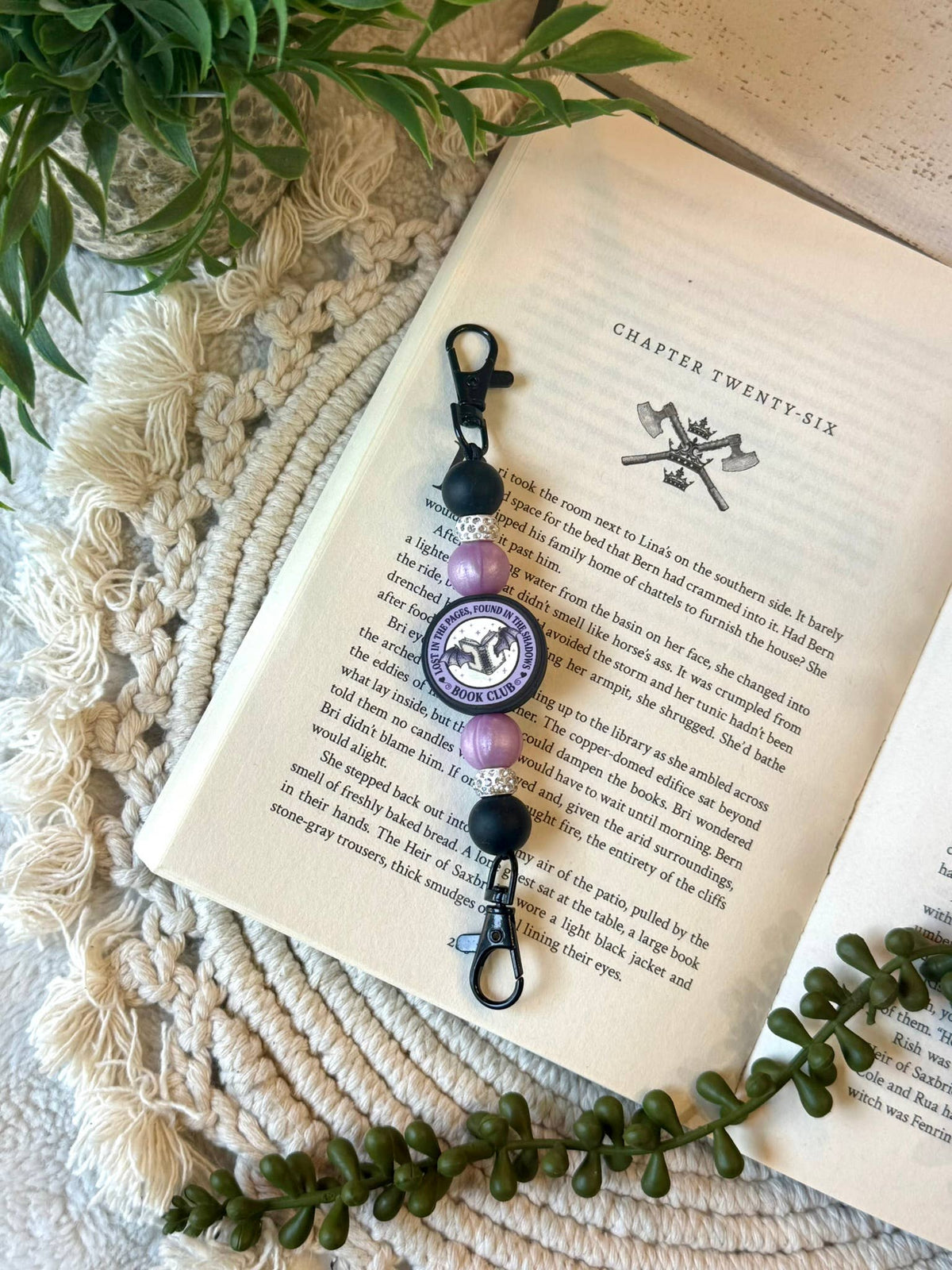 Gothic Romance Beaded Kindle Strap