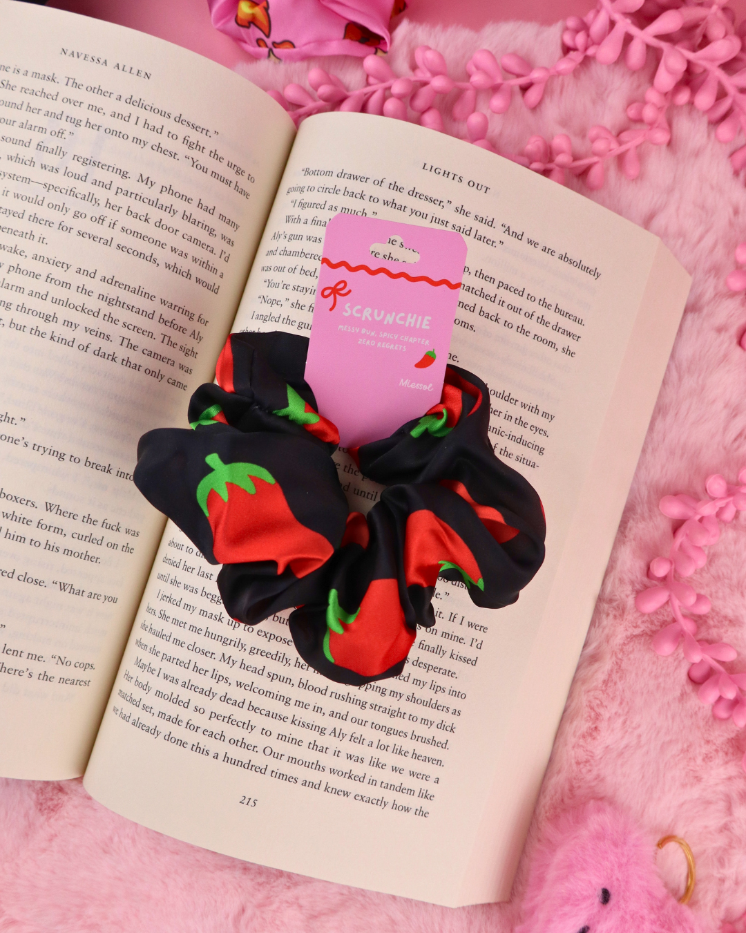 Spicy Books Scrunchie for Romance / Smut Readers 