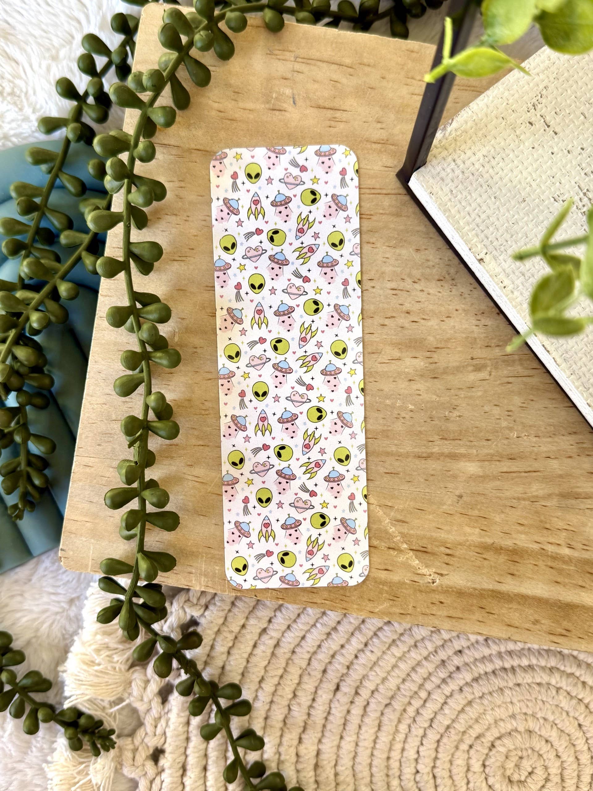 Alien Bookmark - Space Bookmark - Sci Fi Bookmark